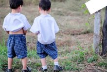 小孩玩弄生殖器