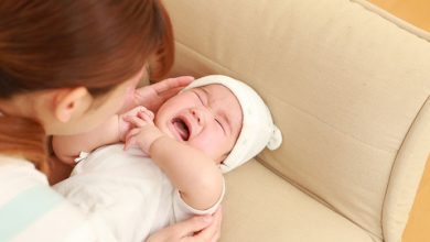 寶寶睡不安穩？是因為大人的情感回應太低？