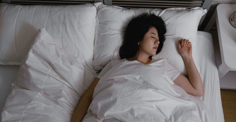 「大幅提高睡眠品質」枕頭活用法,睡眠品質好人就不會老!