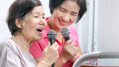 駭人聽聞！唱卡拉OK愛飆高音唱到「肺部塌陷」，導致呼吸困難