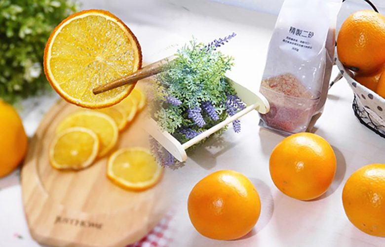 【食譜】水果版低熱量洋芋片：焦糖烤香橙
