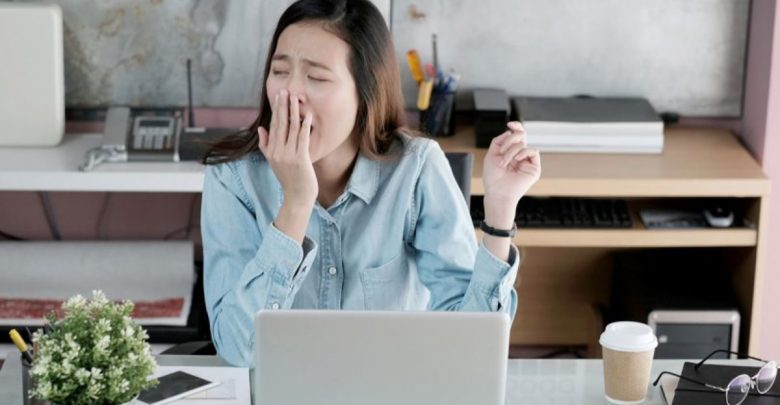 照顧小孩每天睡不到7小時嗎?睡眠不足導致壓力之外,還提高骨質疏鬆、骨密度偏低的風險