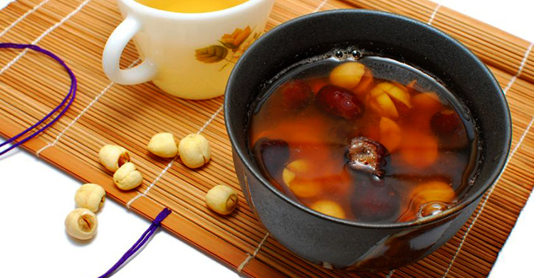 失眠困擾問題多,桂圓紅棗蓮子湯養神清心火