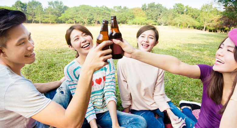 聚餐難免飲酒！怎麼喝才能盡興又不影響健康呢？
