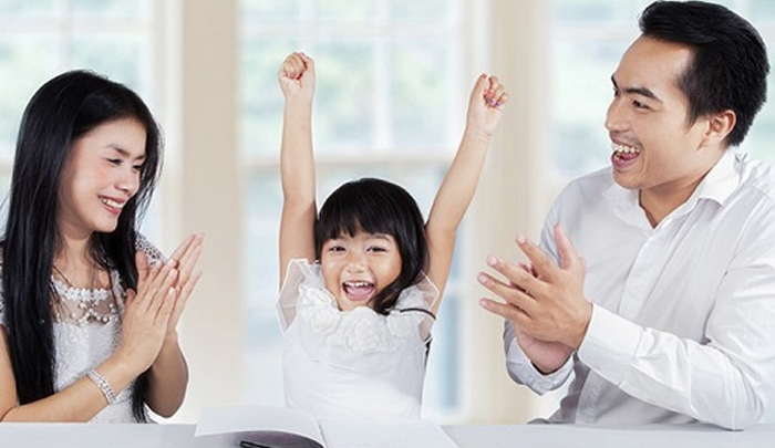 停止讚「你好叻」!父母表揚孩子時,一定要記住這三大原則